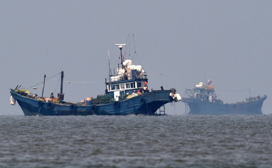 South Korea Sends Military Boats To Repel Chinese Fishermen