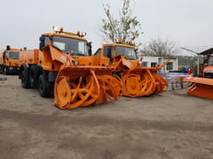 FOTO--Utilajele-de-deszapezire-sunt-pregatite-la-DRDP-Iasi