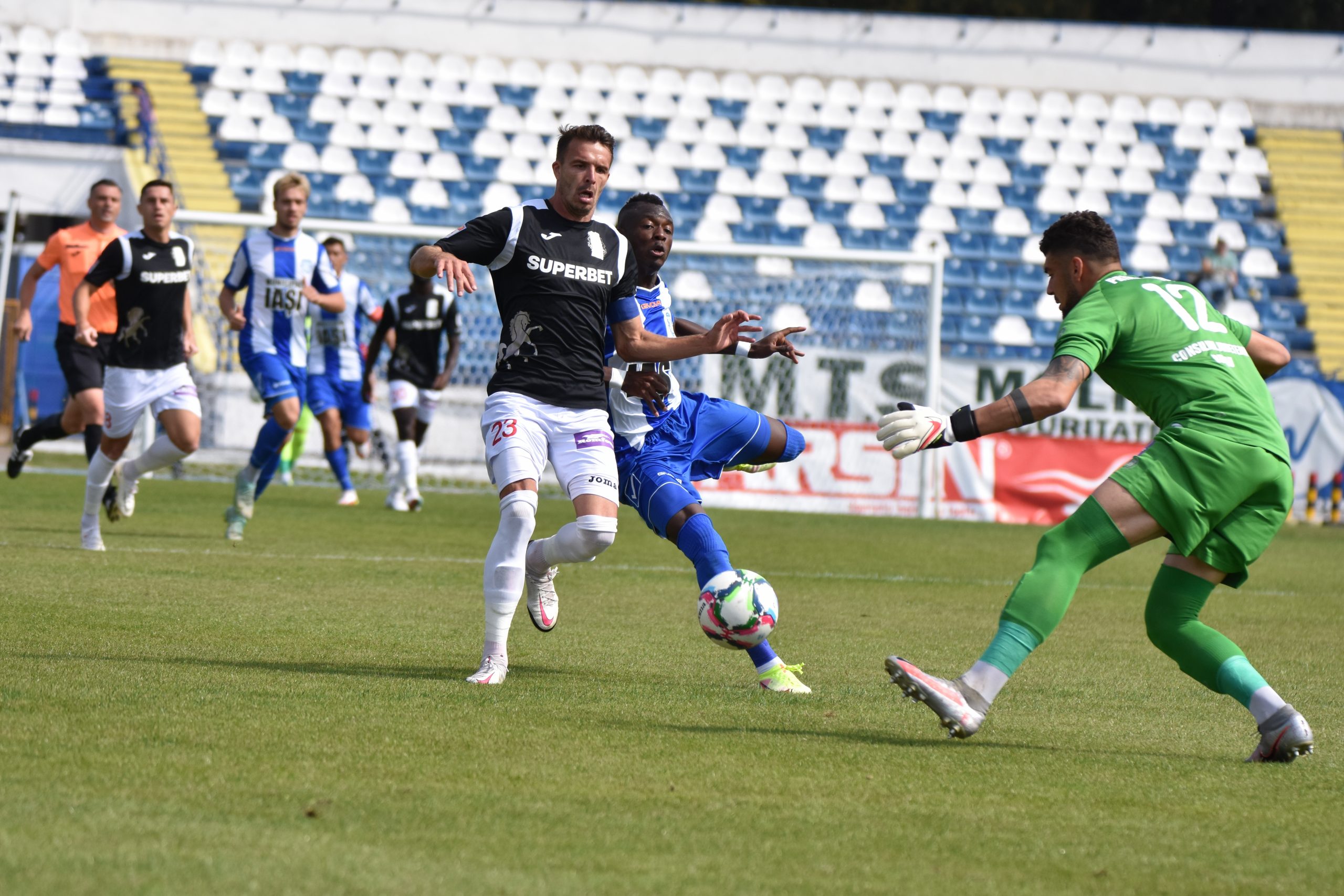 poli-iasi-fc-buzau-Mediafax_Foto-Dragos_Pascaneanu-11-scaled