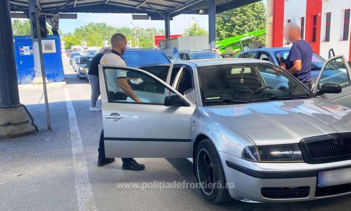 1716363943311-permisdeconducerefalsdescoperitdepoliitiidefrontierieeni-S4