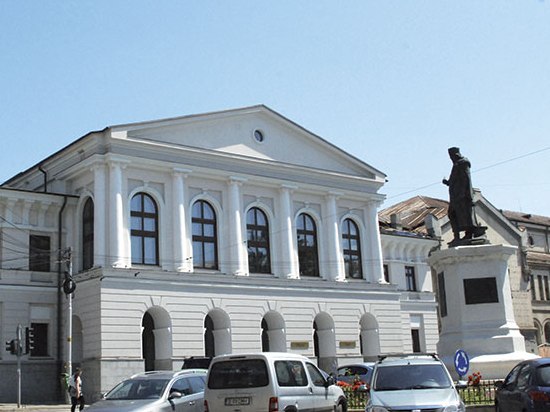 Univ.-Arte-Iasi