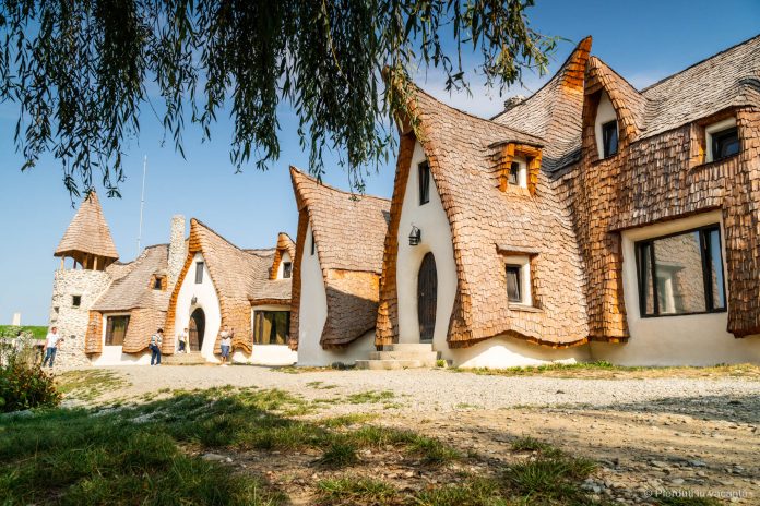 castelul-de-lut-valea-zanelor-11
